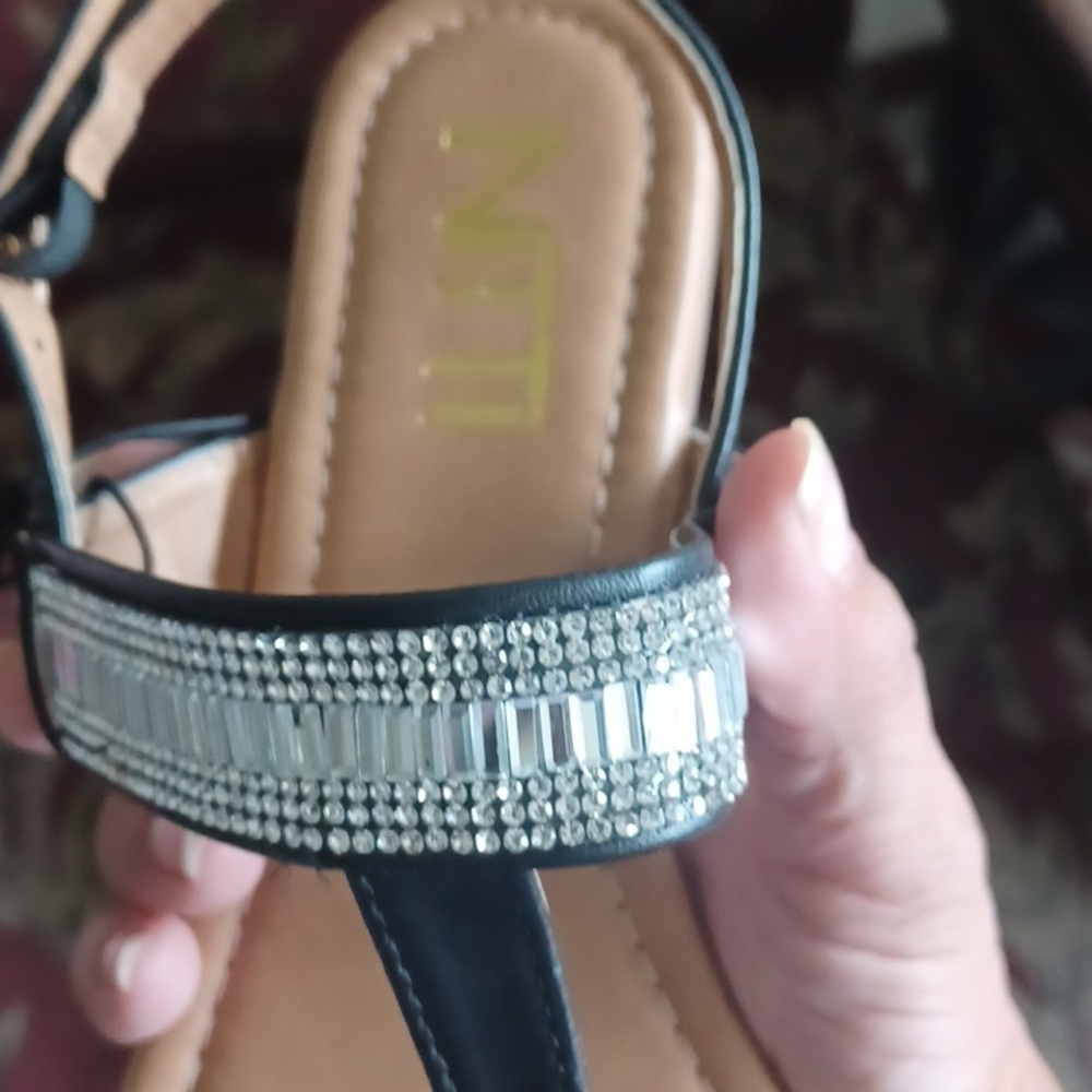 Nitti Black Thong Flat Sandals With Rhinestone Strap, Sz 8 — image 4 of 6